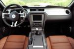Ford Mustang V6 2011 года